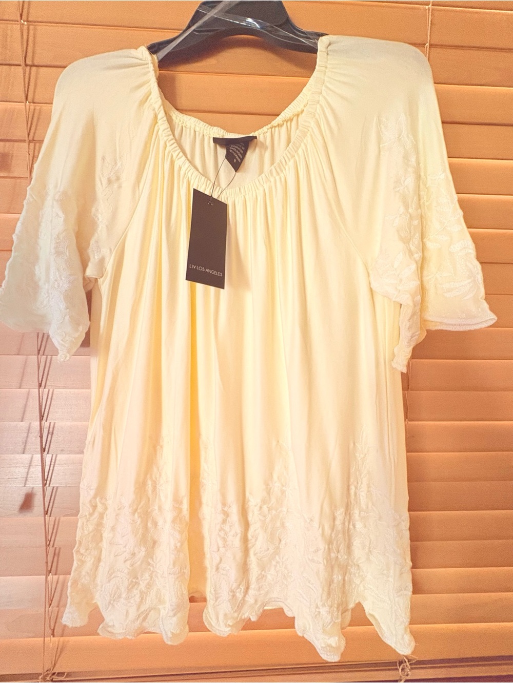 Liv Los Angeles NWT Yellow & Cream Laced Ruffled Short Sleeve Blouse/ Top size M